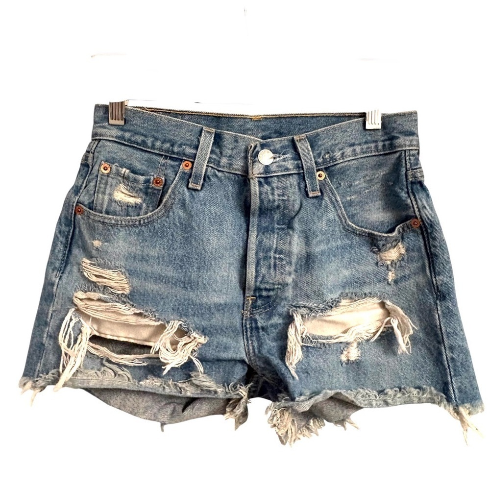 Levi’s 501 High Rise Jean Shorts Women’s 25 Light Wash Cut Off Distressed Denim